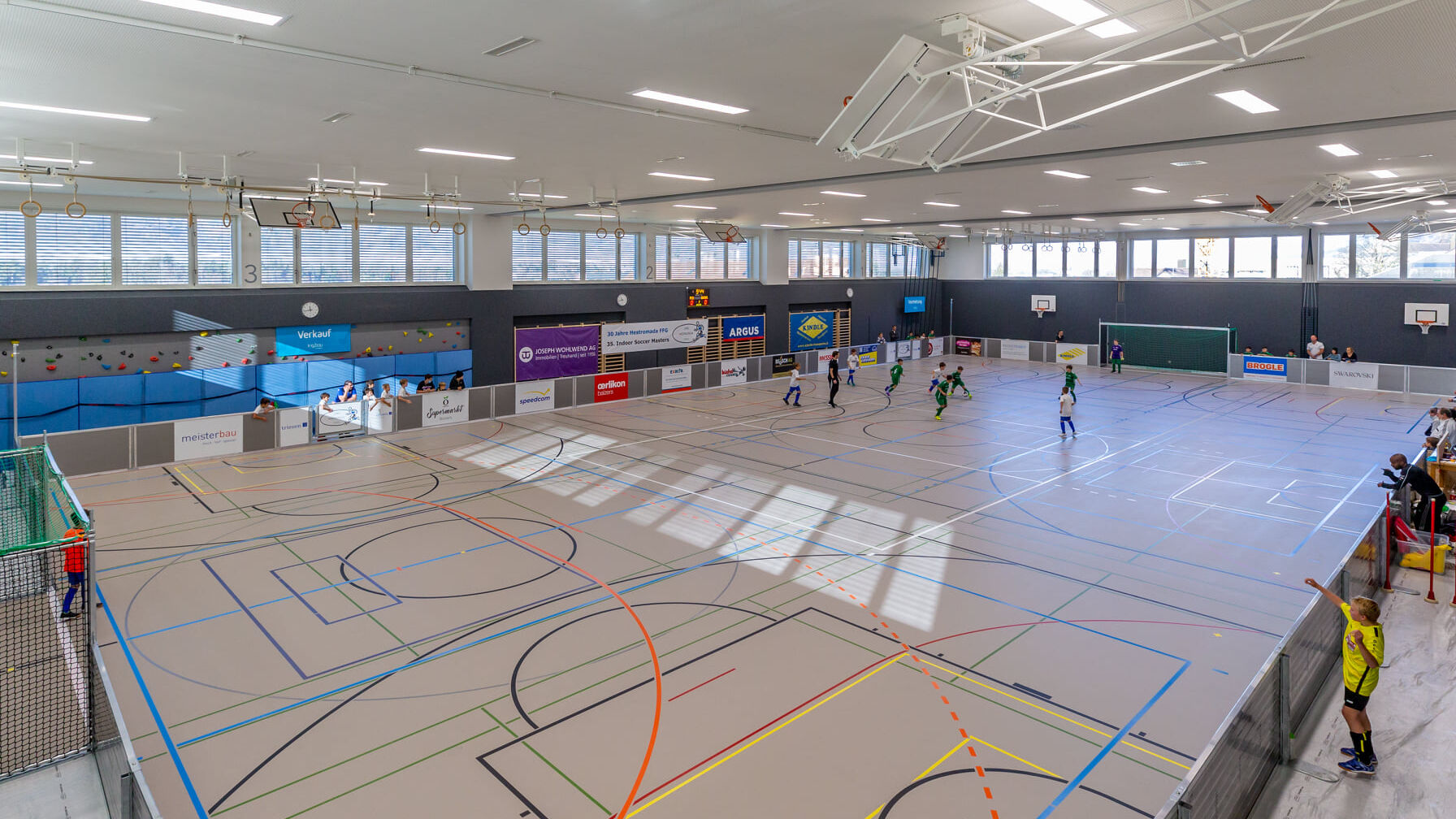 Hestromada - Kleinspielfelder zum Mieten und Kaufen ⚽ Kunstrasenprofi-Arena Kunstrasenprofi-Arena ⚽ DAS Kleinspielfeld der Schweiz